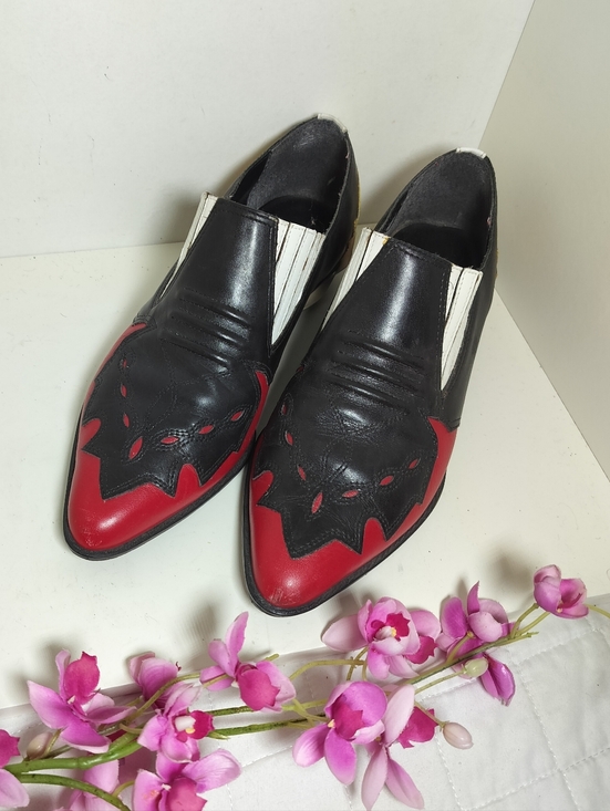 Mootsies Tootsies Shoes - Vintage Mootsies Tootsies Black and Red Leather Slip-On Loafers